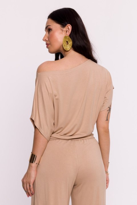 Bluzka Model B287 Cappuccino - BeWear BeWear Bluzka Model B287 Cappuccino - BeWear BeWear