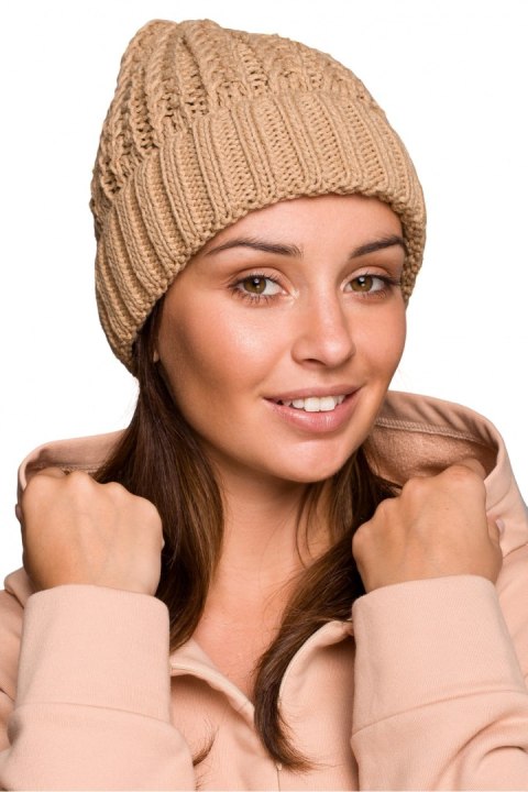 Czapka Damska Model BK057 Camel - BE Knit BE Knit Czapka Damska Model BK057 Camel - BE Knit BE Knit
