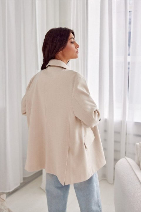 Marynarka Model Arya BEZ ZAK0018 Beige - Roco Fashion Roco Fashion Marynarka Model Arya BEZ ZAK0018 Beige - Roco Fashion Roco Fashion