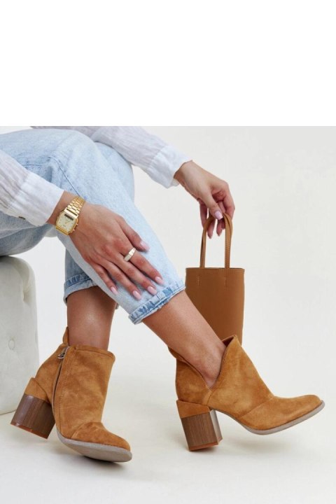 Brązowe botki z wcięciem na klocku Brankka - Solea Solea