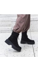 Czarne botki damskie ocieplane na zamek z grubą podeszwą wykonane z eko-zamsz Azzurra - Solea Solea