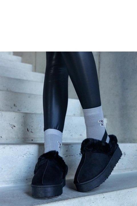 Czarne kapcie na platformie ozdobione futerkiem i z gumką przy pięcie Frank - Solea Solea Czarne kapcie na platformie ozdobione futerkiem i z gumką przy pięcie Frank - Solea Solea