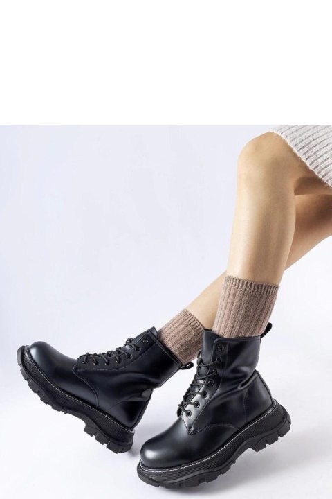 Czarne workery na masywnej podeszwie Borsano - Solea Solea