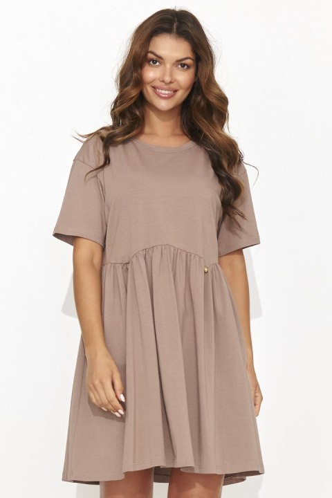 Sukienka Model NU470 Mocca - Numinou Numinou Sukienka Model NU470 Mocca - Numinou Numinou