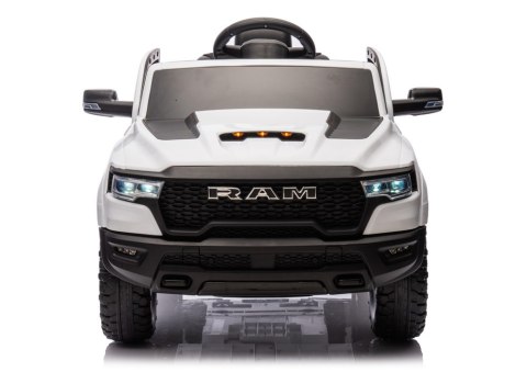 Auto Na Akumulator ZB618 Dodge Ram Biały LEAN CARS Auto Na Akumulator ZB618 Dodge Ram Biały LEAN CARS
