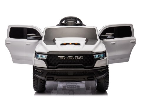 Auto Na Akumulator ZB618 Dodge Ram Biały LEAN CARS Auto Na Akumulator ZB618 Dodge Ram Biały LEAN CARS