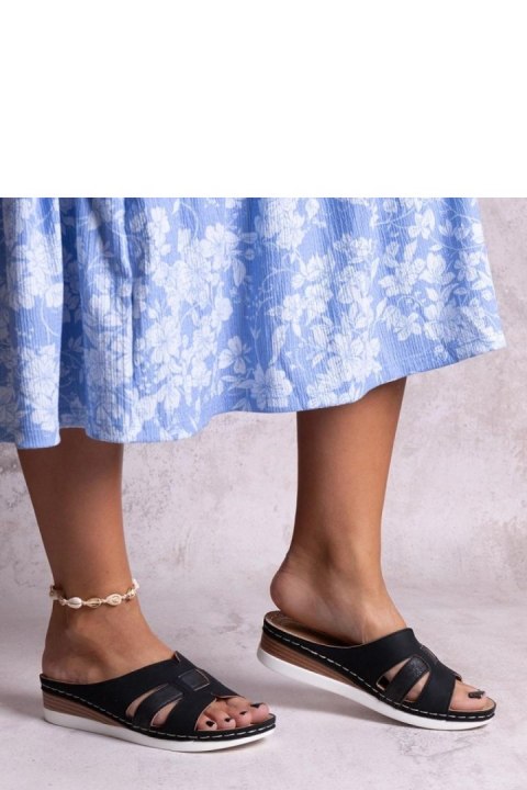 Czarne lekkie klapki na niskiej koturnie Mifsuda - Solea Solea Czarne lekkie klapki na niskiej koturnie Mifsuda - Solea Solea