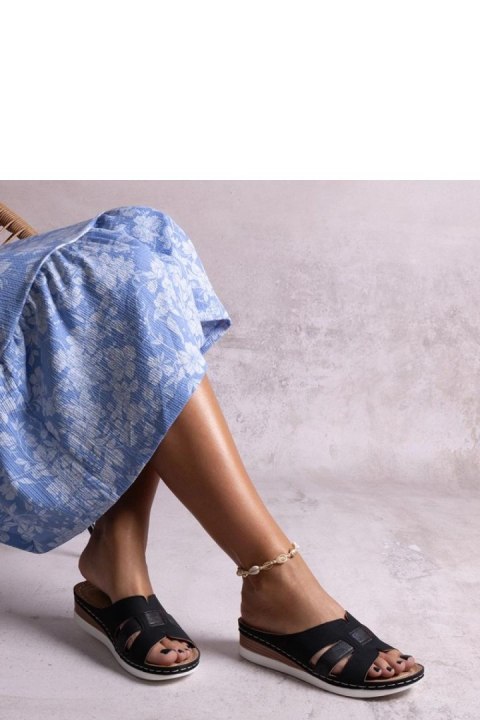 Czarne lekkie klapki na niskiej koturnie Mifsuda - Solea Solea Czarne lekkie klapki na niskiej koturnie Mifsuda - Solea Solea