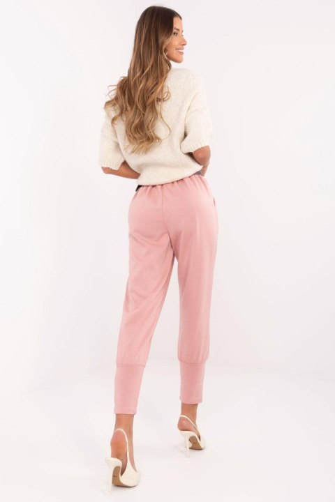 Spodnie Dresowe Model DHJ-SP-20316.87 Brzoskwinia - Italy Moda Italy Moda Spodnie Dresowe Model DHJ-SP-20316.87 Brzoskwinia - Italy Moda Italy Moda