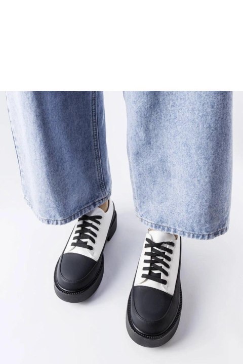 Białe półbuty na płaskim obcasie Merico - Solea Solea