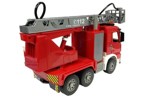 Wóz Straży Pożarnej 1:20 Double E gasi pożar Double E Wóz Straży Pożarnej 1:20 Double E gasi pożar Double E