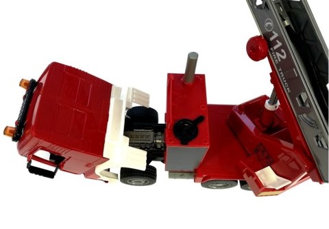 Wóz Straży Pożarnej 1:20 Double E gasi pożar Double E Wóz Straży Pożarnej 1:20 Double E gasi pożar Double E