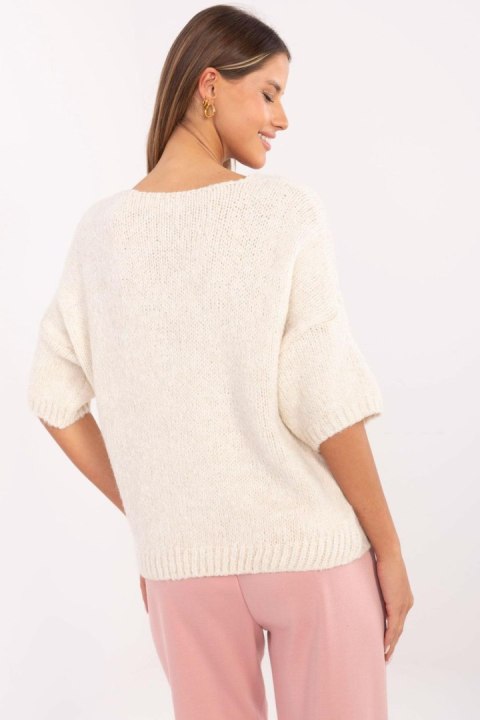 Sweter Damski Model MI-SW-2103.07 Light Beige - Italy Moda Italy Moda Sweter Damski Model MI-SW-2103.07 Light Beige - Italy Moda Italy Moda