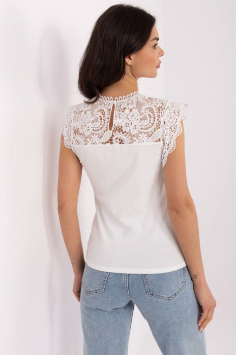 Bluzka Model NM-BZ-JX-09228.86 White - NM NM Bluzka Model NM-BZ-JX-09228.86 White - NM NM