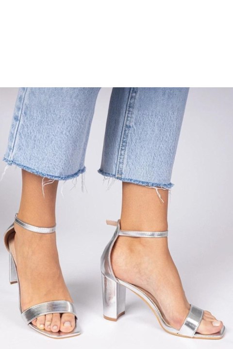 Sandały Model Kasedi H8-277A Silver - PRIMO PRIMO