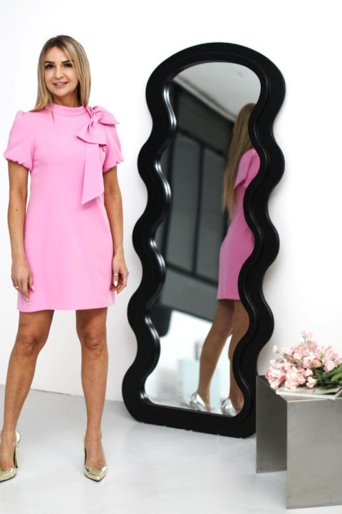 Sukienka Model Bessie Truskawka - Jersa Jersa Sukienka Model Bessie Truskawka - Jersa Jersa