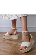 Sandały Model Ganra LOLO23 Beige - PRIMO PRIMO