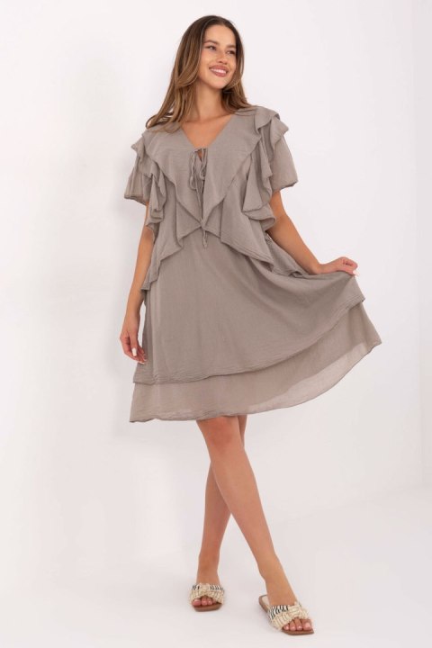 Sukienka Model MI-SK-102128.61 Dark Beige - Italy Moda Italy Moda Sukienka Model MI-SK-102128.61 Dark Beige - Italy Moda Italy Moda