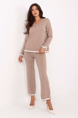 Spodnie Komplet Model IT-KMPL-99062.66 Dark Beige - Italy Moda Italy Moda