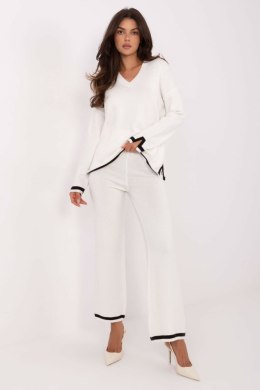 Spodnie Komplet Model IT-KMPL-99062.66 Ecru - Italy Moda Italy Moda