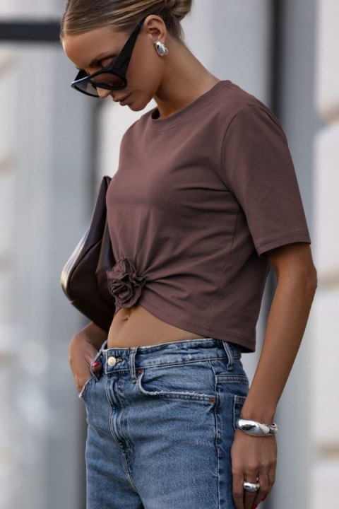 Bluzka Model Elvie B56 Mleczna Czekolada - IVON IVON Bluzka Model Elvie B56 Mleczna Czekolada - IVON IVON