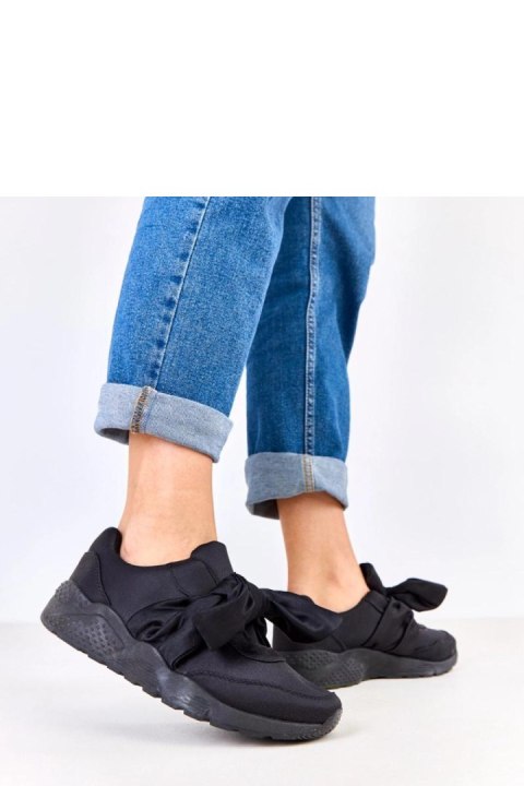 Buty Sportowe Model Janesa 61021-15 Black - Solea Solea