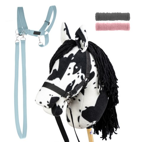Zestaw Skippi - Hobby Horse Karo - srokaty i dodatkowy Kantar - błękitny Zestaw Skippi - Hobby Horse Karo - srokaty i dodatkowy Kantar - błękitny