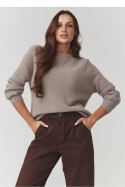 Sweter Damski Model C21 Cappuccino - Makadamia Makadamia