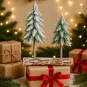 Dekoracja Kompozycja Świąteczna Choinki Na Pniu Pokryte Śniegiem 34 x 28 cm LEAN