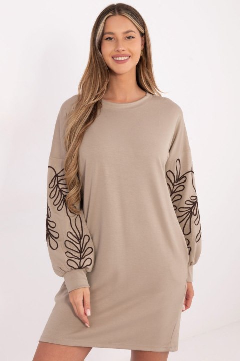 Sukienka Model RV-SK-A1064.95 Dark Beige - Rue Paris Rue Paris