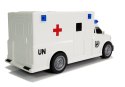 Auto Ambulans z napędem Karetka Pogotowia 1:20 z dźwiękiem LEAN Toys Auto Ambulans z napędem Karetka Pogotowia 1:20 z dźwiękiem LEAN Toys