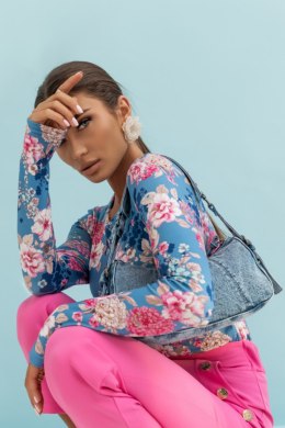 Bluzka Model Shira 490106805 Blue Flowers - LaBalancia LaBalancia
