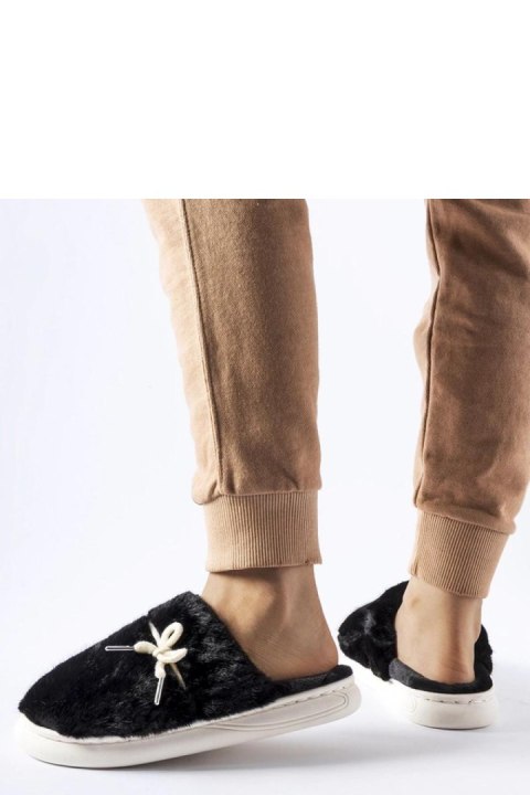 Kapcie Model Medoro 552-01 Black - Solea Solea