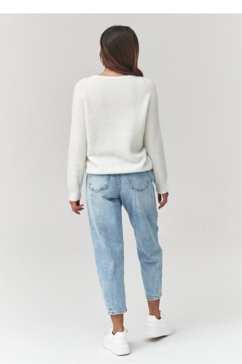 Sweter Damski Model C40 Ecru - Makadamia Makadamia