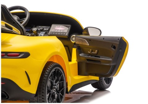 Auto Na Akumulator Mercedes GT63 AMG DK-GT63 24V LCD Żółty LEAN CARS