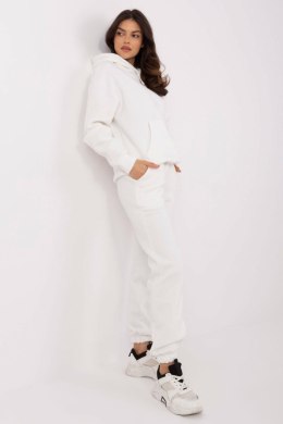 Spodnie Komplet Model CLM-KMPL-90295.26 Ecru - Factory Price Factory Price