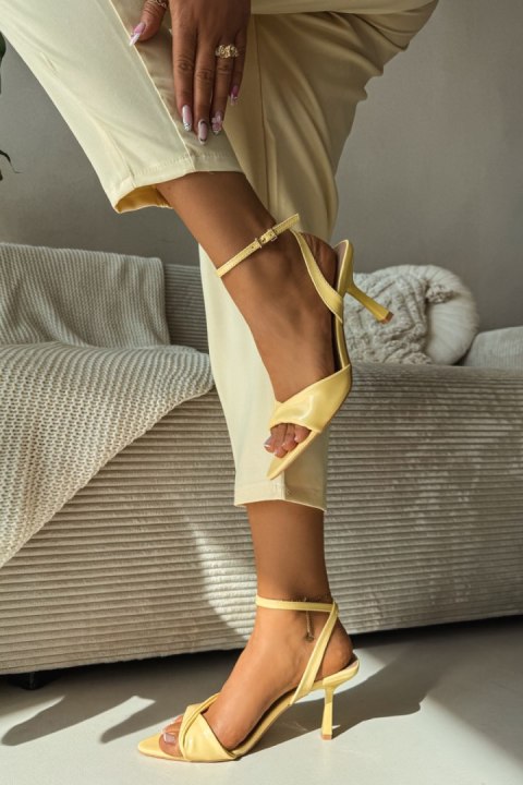 Sandały Model Sedira 3385 Yellow - Step in style Step in style