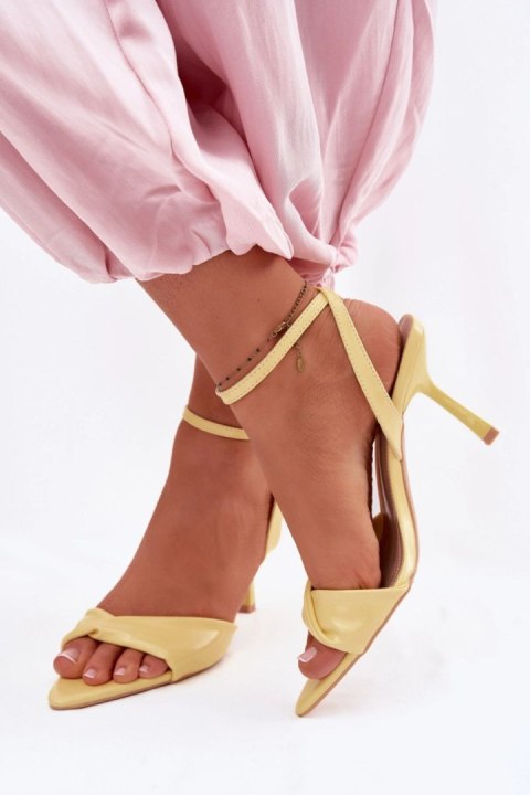 Sandały Model Sedira 3385 Yellow - Step in style Step in style