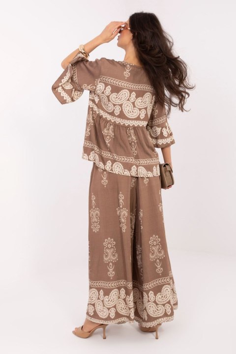 Spodnie Komplet Model IR-KMPL-7282.08P Dark Beige - Italy Moda Italy Moda