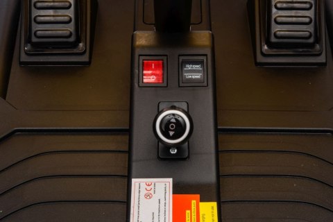 Auto Na Akumulator Buggy A8812 Pomarańczowe 24V LEAN CARS Auto Na Akumulator Buggy A8812 Pomarańczowe 24V LEAN CARS