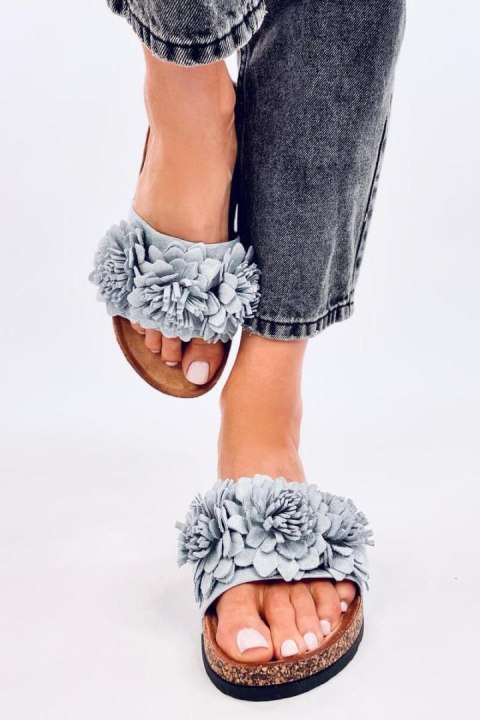 Sandał Klapki korkowe z kwiatami SEBILL GREY - Inello Inello Sandał Klapki korkowe z kwiatami SEBILL GREY - Inello Inello