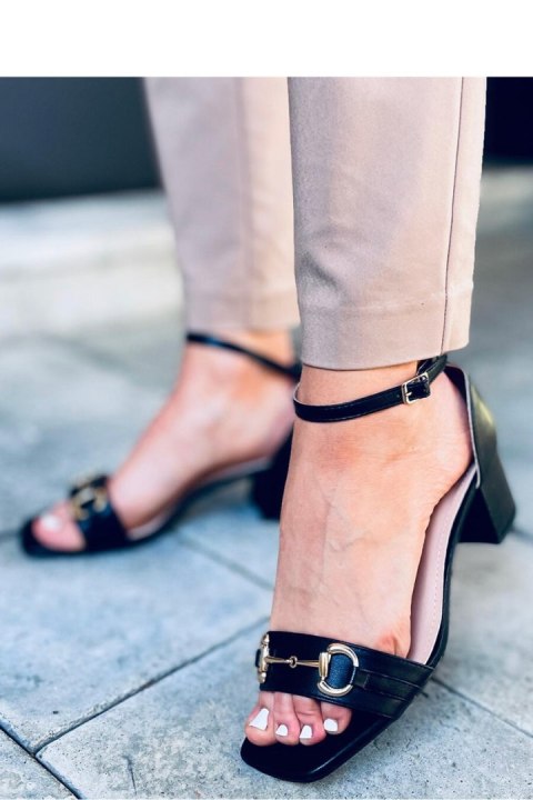 Sandałki na obcasie KSENIA BLACK - Inello Inello Sandałki na obcasie KSENIA BLACK - Inello Inello